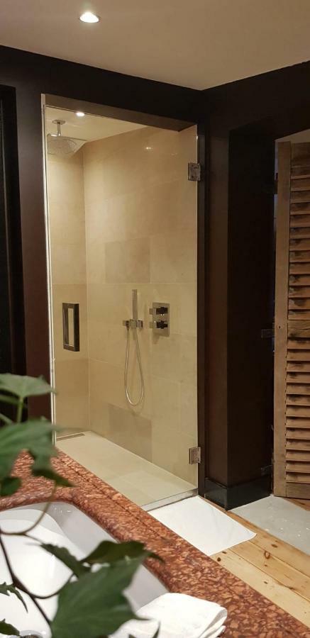 Les Grands Arbres Bed & Breakfast Brussel Bagian luar foto