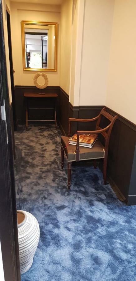 Les Grands Arbres Bed & Breakfast Brussel Bagian luar foto